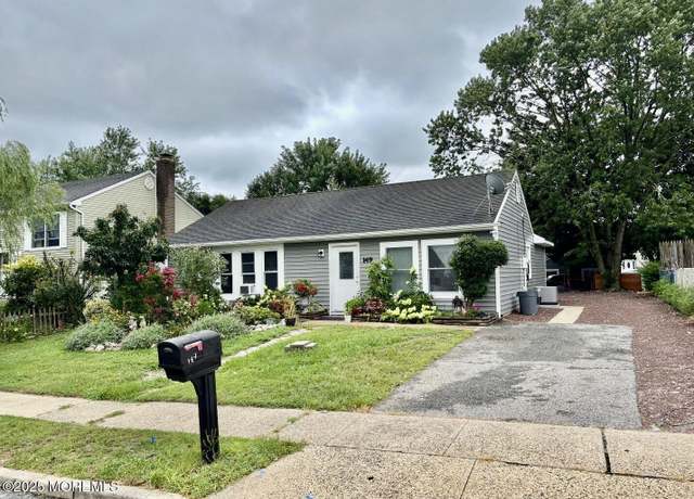 Property at 149 Windward Dr, Barnegat, NJ 08005, 3 beds, 1 bath