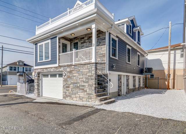 Property at 2 Beachcomber Ln, Point Pleasant Beach, NJ 08742, 3 beds, 2.5 baths