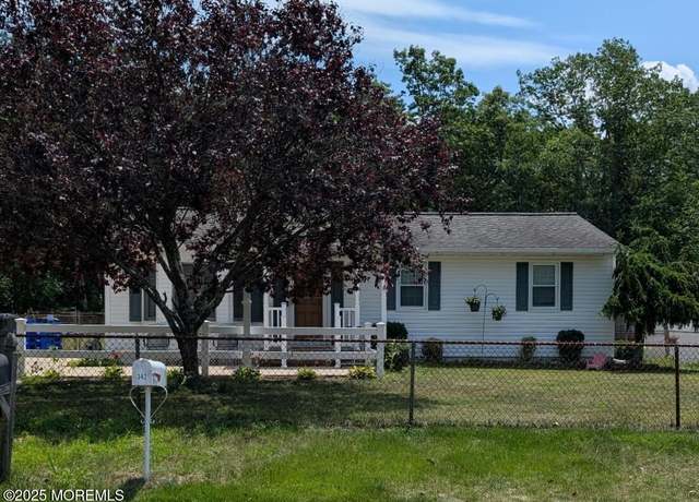 Property at 342 Stuart Ave, Toms River, NJ 08755, 3 beds, 1 bath