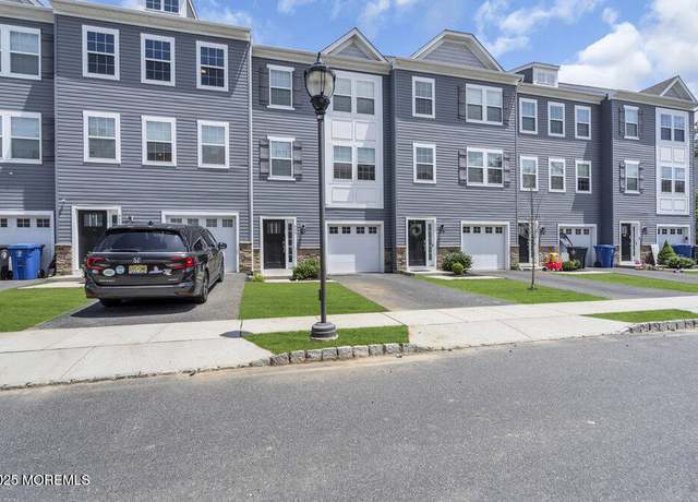 Property at 904 Rio Grande Dr, Toms River, NJ 08755, 3 beds, 2.5 baths