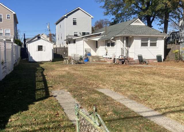 Property at 63 Pineview Ave, Keansburg, NJ 07734, 2 beds, 1 bath