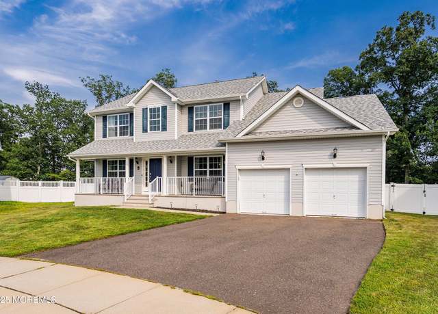 Property at 4 Saddle Ridge Ct, Bayville, NJ 08721, 4 beds, 3 baths