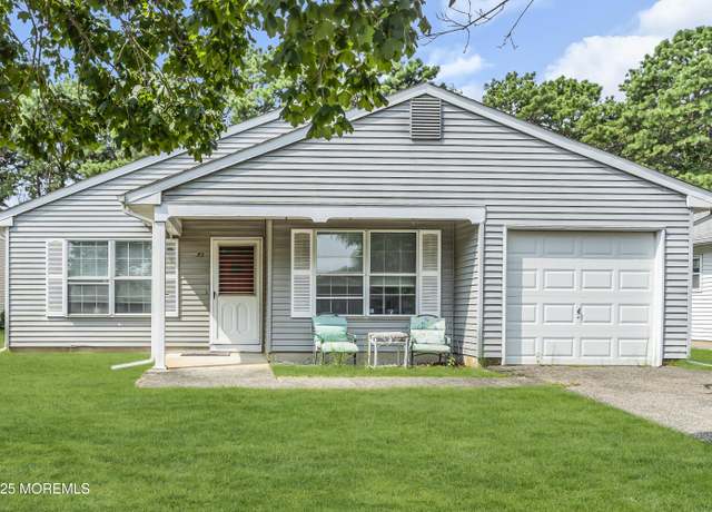 Property at 52 Nautilus Dr, Brick, NJ 08723, 2 beds, 2 baths