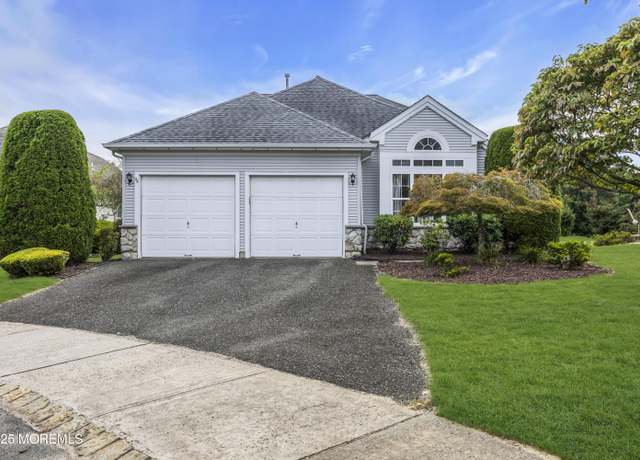 Property at 34 Dunrovin Ct, Manchester, NJ 08759, 2 beds, 2 baths