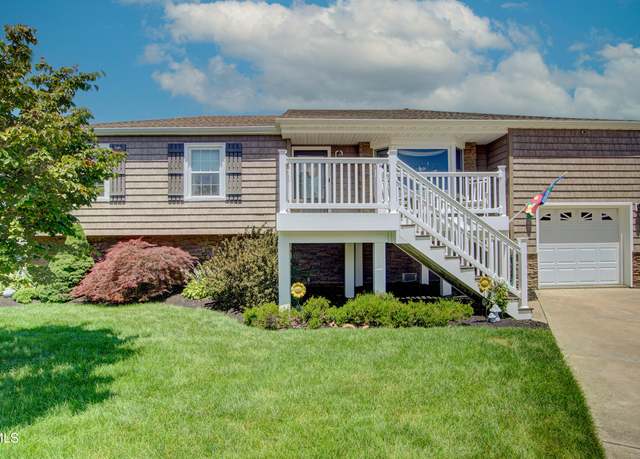 Property at 277 Jill Ct, Toms River, NJ 08753, 4 beds, 2 baths
