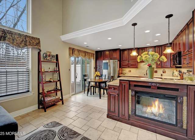 Property at 1506 King George Ln #1598, Toms River, NJ 08753, 3 beds, 2.5 baths