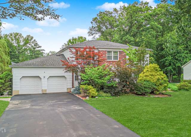 Property at 6 Quid Pl, Manalapan, NJ 07726, 5 beds, 3.5 baths