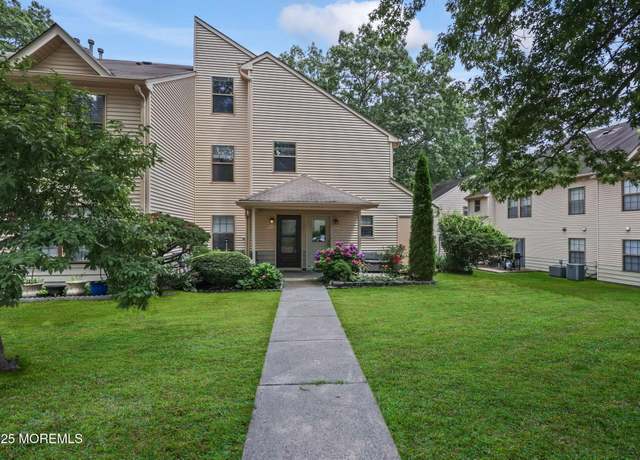 Property at 1311 Violet Ln #1311, Jackson, NJ 08527, 2 beds, 1 bath