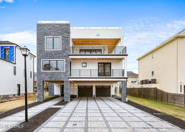 Property at 3 Island View Way, Sea Bright, NJ 07760, 6 beds, 6.5 baths