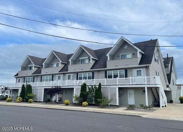 Property at 1301 SW Central Ave Unit B8, Seaside Park, NJ 08752, 2 beds, 3 baths