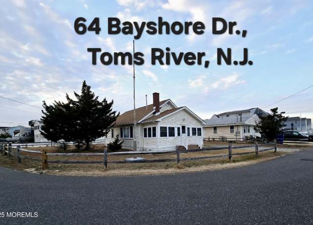 Property at 64 Bay Shore Dr, Toms River, NJ 08753, 2 beds, 1 bath