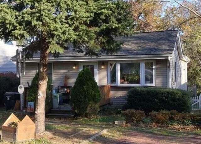 Property at 11 Powell Ave, Atlantic Highlands, NJ 07716, 3 beds, 1.5 baths