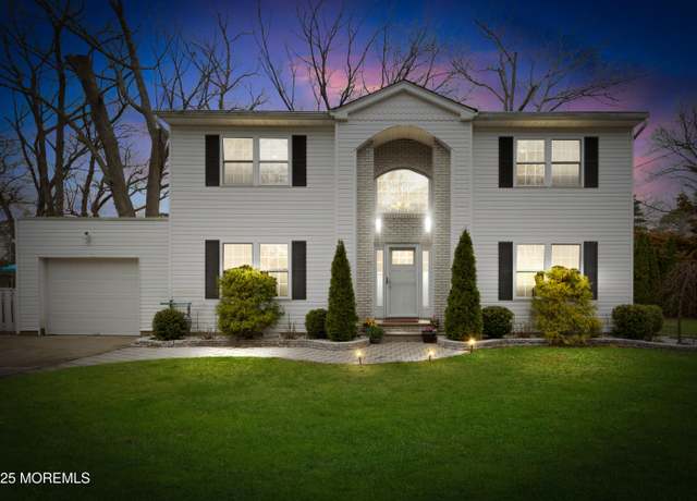 Property at 44 Bay Pkwy, Waretown, NJ 08758, 4 beds, 2.5 baths