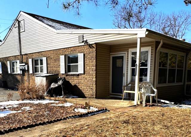 Property at 4 D Cypress St, Toms River, NJ 08757, 1 bed, 1 bath