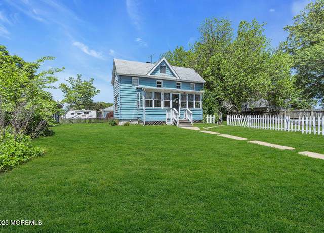 Property at 93 Lawrence Ave, Keansburg, NJ 07734, 2 beds, 1 bath