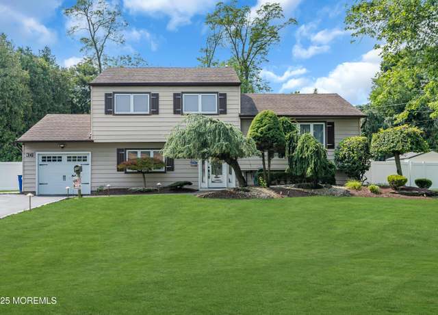 Property at 36 Stratford Dr, Manalapan, NJ 07726, 4 beds, 2 baths