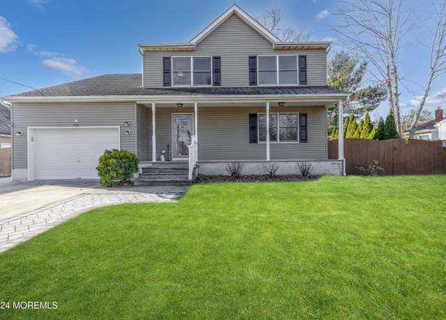 Property at 460 4th Ave, Brick, NJ 08724, 4 beds, 2.5 baths