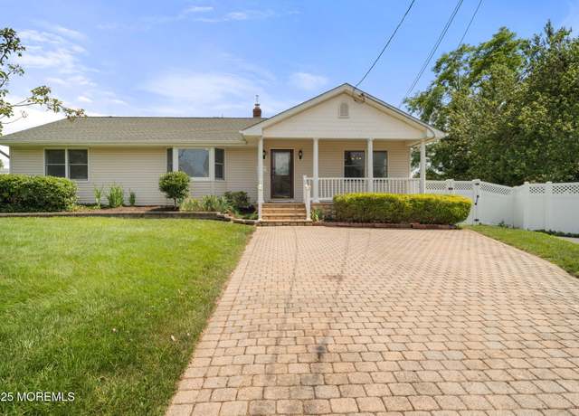 Property at 6 Frances Ct, Red Bank, NJ 07701, 3 beds, 2 baths