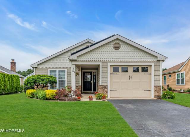 Property at 61 Mansfield Ave, Manchester, NJ 08759, 2 beds, 2 baths