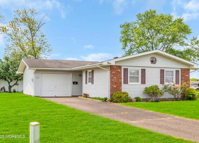 Property at 5 Spenser Ct, Brick, NJ 08724, 2 beds, 1 bath