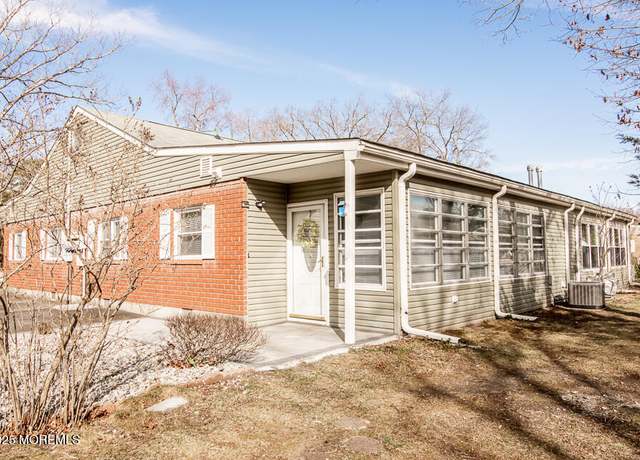 Property at 9D Cypress St, Manchester, NJ 08759, 2 beds, 1 bath