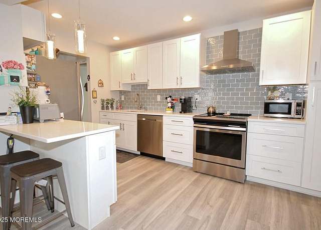 Property at 167 Amberly Dr Unit E, Manalapan, NJ 07726, 2 beds, 1 bath