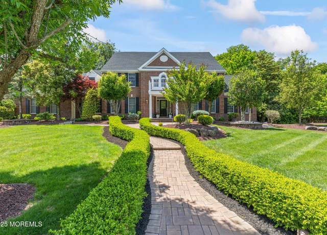 Property at 16 Huxley Ct, Marlboro, NJ 07746, 4 beds, 5.5 baths