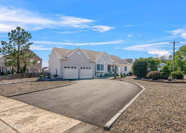 Property at 50 Yardarm Ct, Bayville, NJ 08721, 4 beds, 2 baths