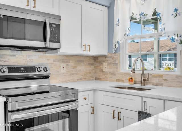 Property at 69 Sunset Rd Unit D, Whiting, NJ 08759, 2 beds, 1.5 baths