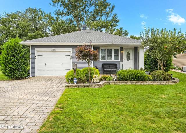 Property at 96 Grenada St, Toms River, NJ 08757, 2 beds, 2 baths