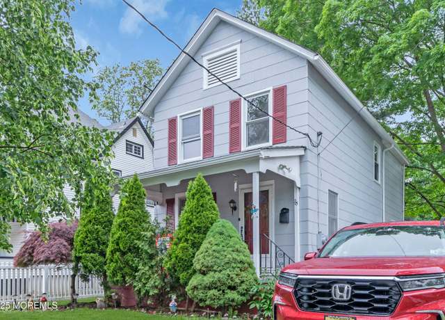 Property at 25 Union Ave, Freehold, NJ 07728, 3 beds, 1.5 baths
