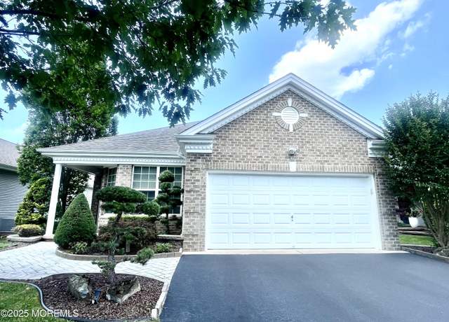 Property at 45 Cromwell Ln, Jackson, NJ 08527, 2 beds, 2.5 baths