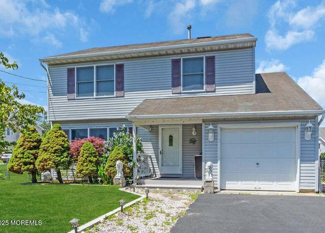 Property at 530 Barber Ave, Brick, NJ 08723, 3 beds, 2.5 baths