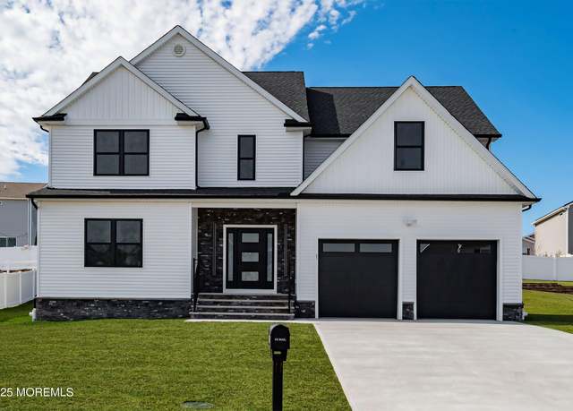 Property at 21 Fullrigger Ave, Barnegat, NJ 08005, 4 beds, 2.5 baths