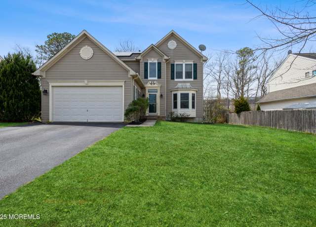 Property at 119 Georgetown Blvd, Barnegat, NJ 08005, 3 beds, 2.5 baths
