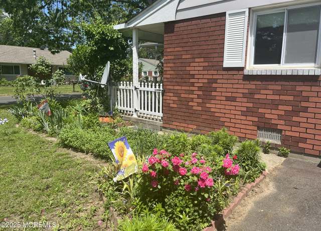 Property at 8 Lark St Unit A, Manchester, NJ 08759, 2 beds, 1 bath