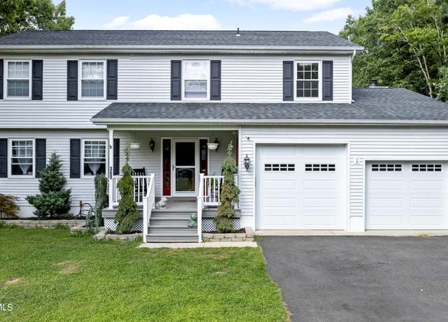 Property at 369 Frank Applegate Rd, Jackson, NJ 08527, 5 beds, 2.5 baths
