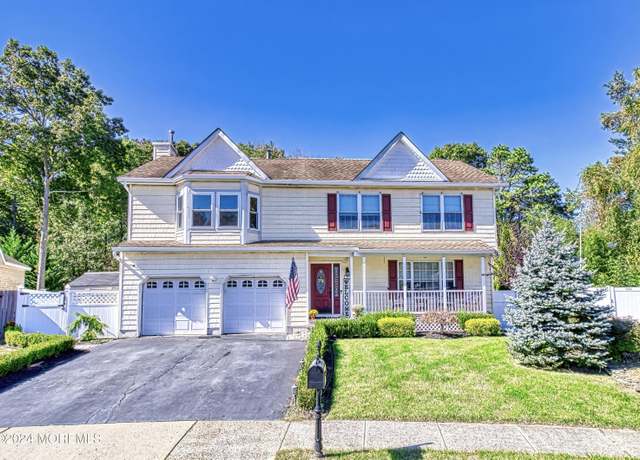 Property at 26 Higgins Ct, Howell, NJ 07731, 5 beds, 3.5 baths