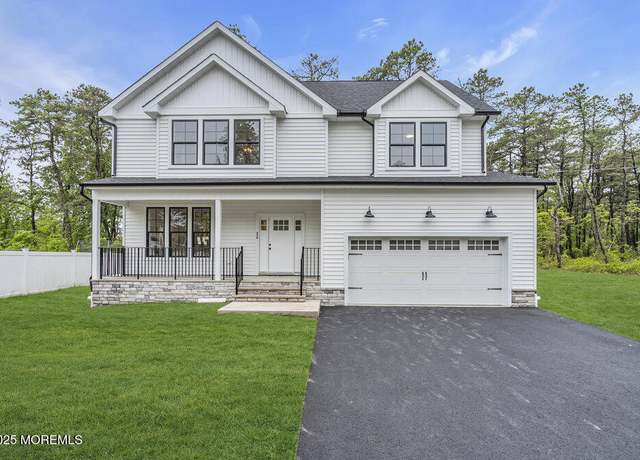 Property at 428 Baker Ave, Bayville, NJ 08721, 4 beds, 2.5 baths