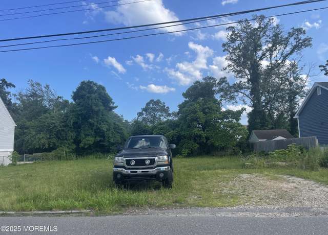 Property at 259 Timberline Rd, Toms River, NJ 08753