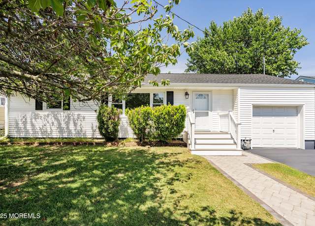 Property at 627 N Manetta Dr, Point Pleasant, NJ 08742, 2 beds, 1 bath