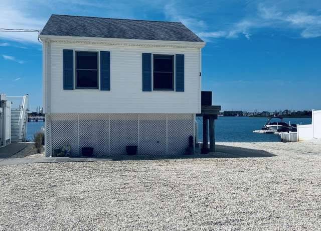 Property at 433 Bayside Ter #1, Seaside Heights, NJ 08751, 2 beds, 1 bath