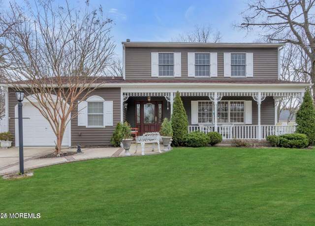 Property at 318 Tina Lee Ct, Brick, NJ 08724, 4 beds, 2.5 baths