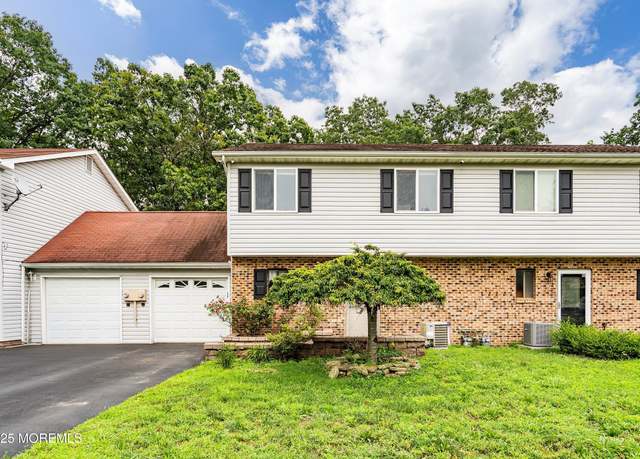 Property at 11 Desiree Ct, Howell, NJ 07731, 3 beds, 1.5 baths