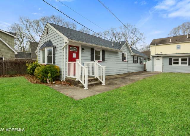 Property at 52 Chadwick Ave, Toms River, NJ 08753, 3 beds, 2 baths