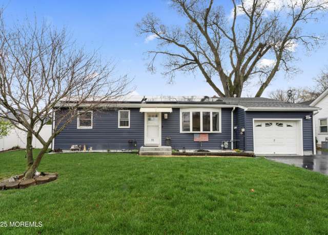 Property at 71 6th St, Belford, NJ 07718, 4 beds, 1 bath