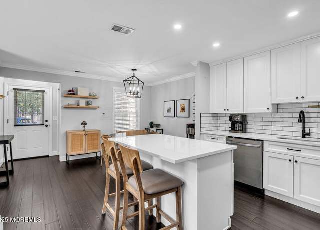 Property at 710 Bluebell Dr, Jackson, NJ 08527, 2 beds, 2 baths