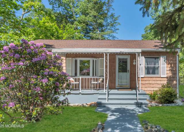 Property at 94 Cherry St, Whiting, NJ 08759, 2 beds, 1 bath