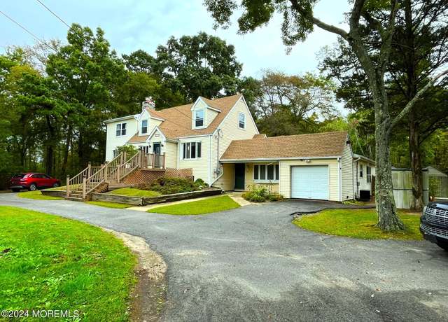 Property at 189 Tennent Rd, Morganville, NJ 07751, 7 beds, 3.5 baths