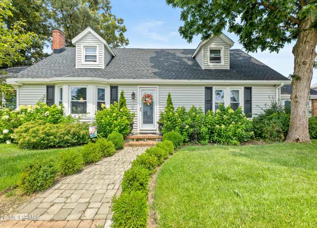 Property at 129 Foster Rd, Toms River, NJ 08753, 3 beds, 2 baths